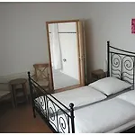 Gastehaus Mezzaluna Zajazd 2*