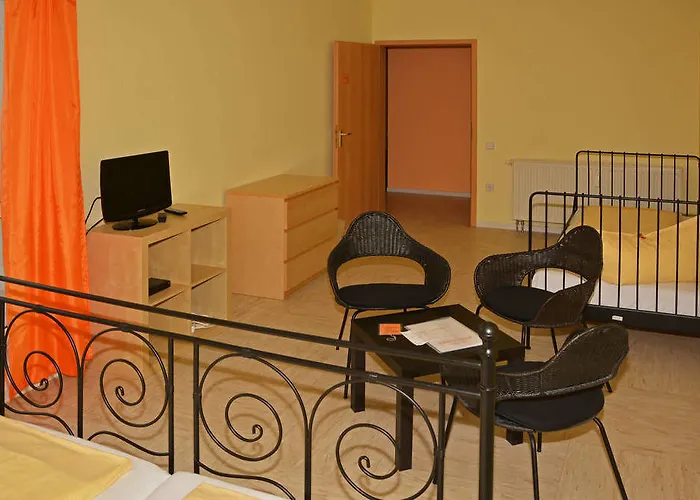 Gastehaus Mezzaluna Fogadó 2*